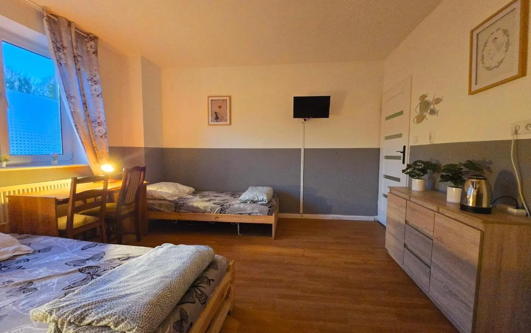 Rent Warszawa Ursynowホステル 0*, ワルシャワ