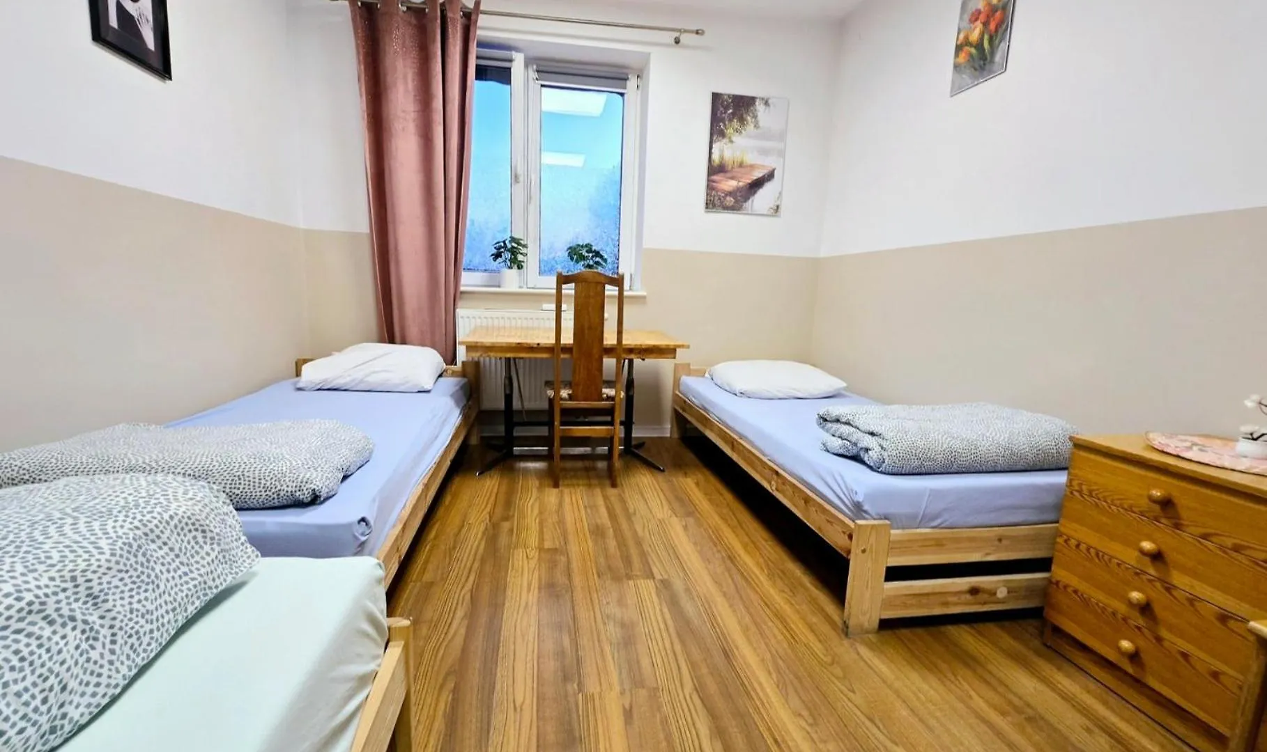 Rent Warszawa Ursynow 호스텔